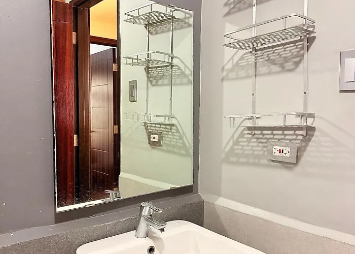 3 Brs Spacious For Family Or Groups Aparthotel *
