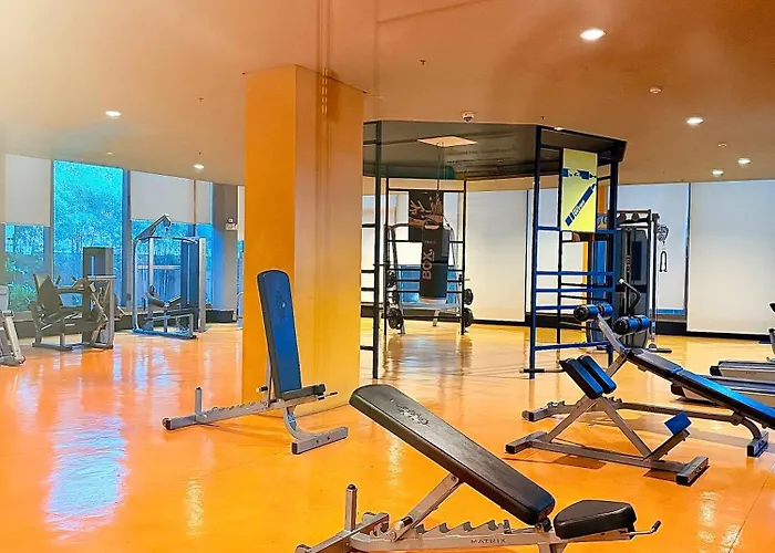 3 Brs Spacious For Family Or Groups Aparthotel Manila